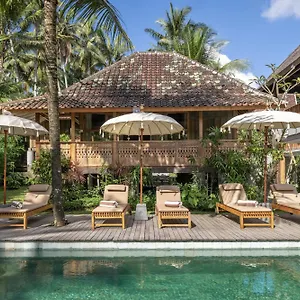 Resort Rumah Kayu